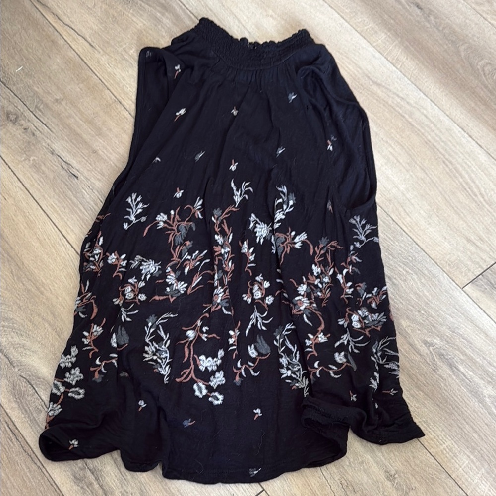 Lucky Brand Black Skirt with Floral Embroidery